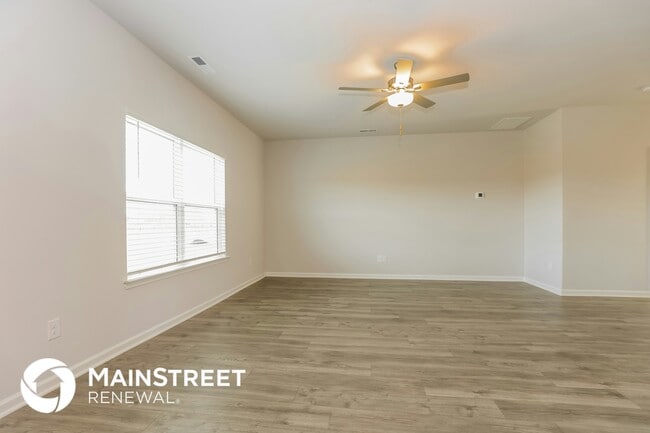 Building Photo - 2307 Curbow Dr