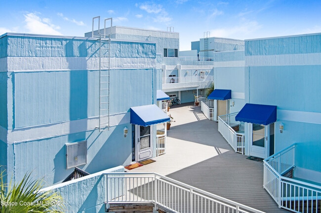 Building Photo - 6355 S Hwy A1A