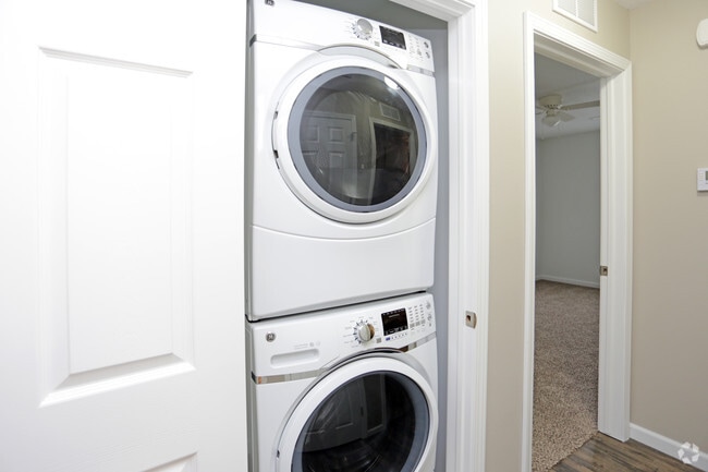 Washer and Dryer - The Landing of Clinton