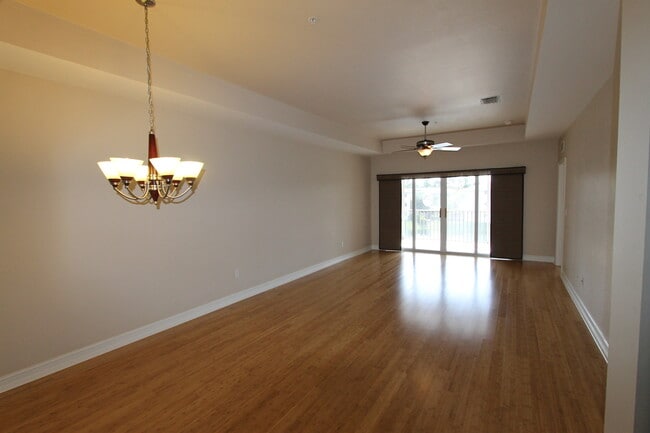 Building Photo - **2 Bed / 2 Bath**CENTRALLY LOCATED**BLUE ...