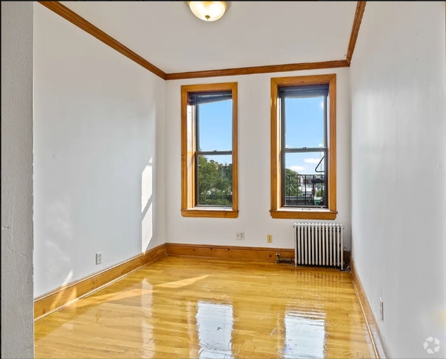 Building Photo - 203 17th St