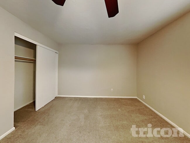 Foto del edificio - 3644 N 89th Ave