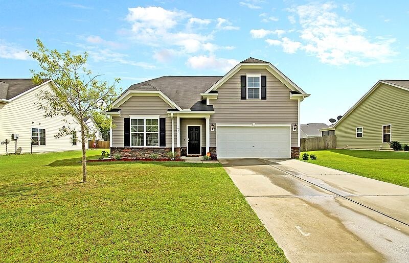 1027 Bridlewood Farms Pkwy, Ridgeville, SC 29472 House Rental in