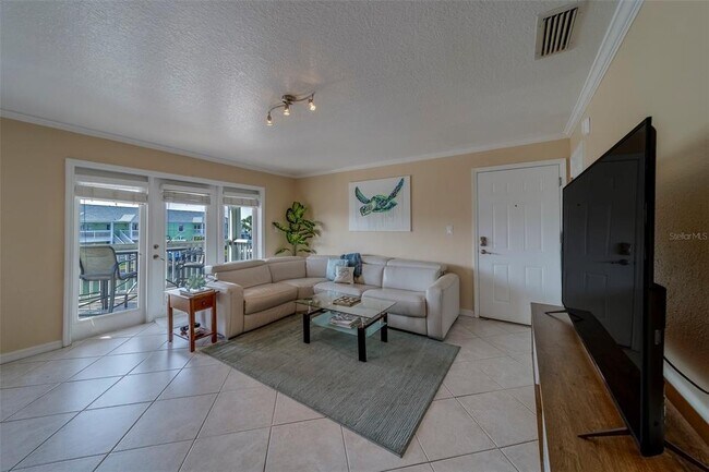Building Photo - 5196 Beach Dr SE