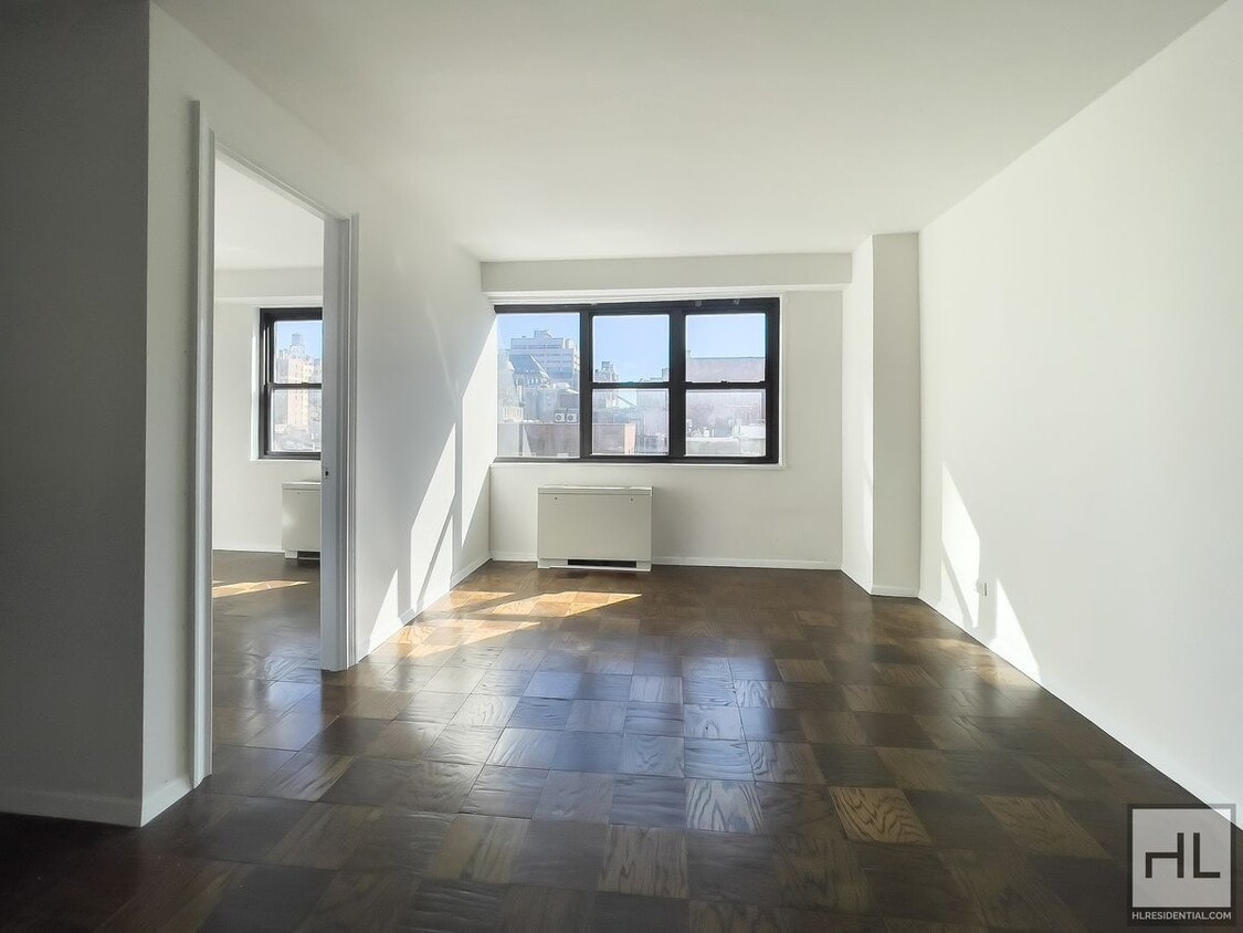 Foto principal - E 16 ST