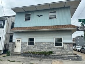 Building Photo - 500 N 9th St