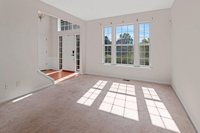 Building Photo - 7859 Greene Farm Dr