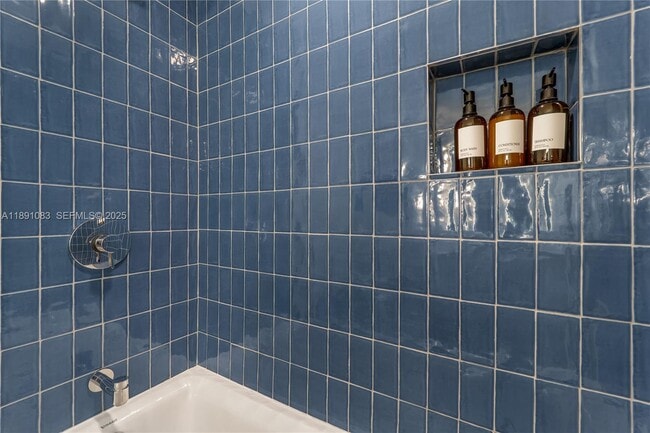 Foto del edificio - 601 NE 1st Ave