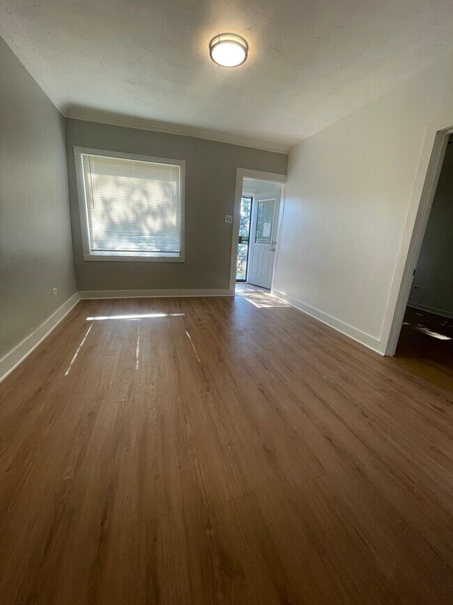 Foto del edificio - 10015 S Princeton Ave