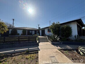 Building Photo - 3202 Montana Ave