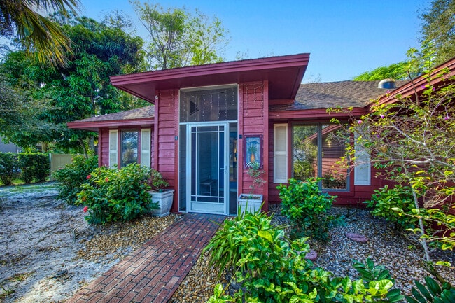 Building Photo - 2490 Outrigger Ln