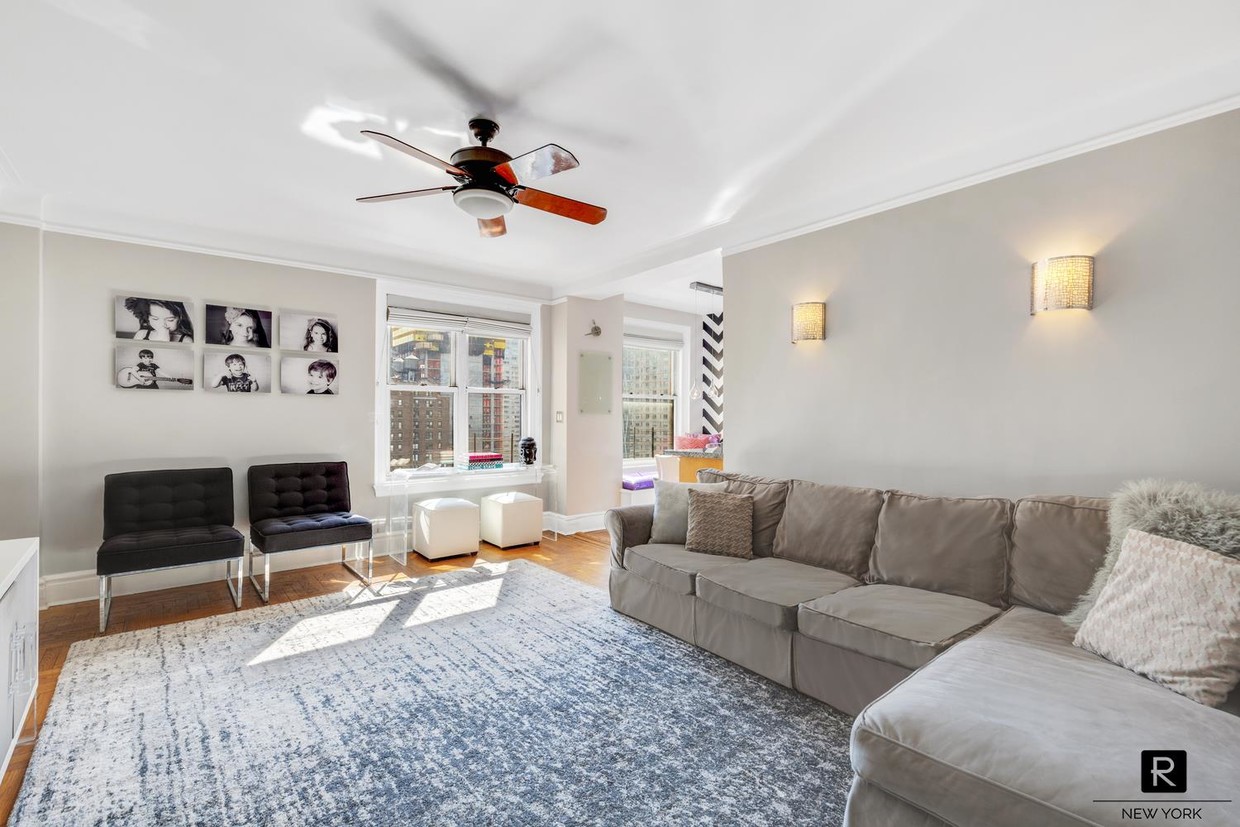 Foto principal - 230 West End Avenue