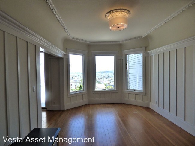 Foto del edificio - 301-303 Corbett Ave
