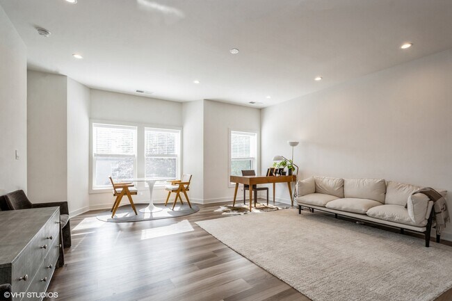 Foto del edificio - 5526 N Magnolia Ave