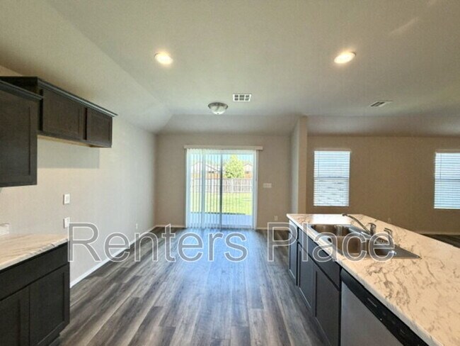 Foto del edificio - 8607 E 161st Pl S