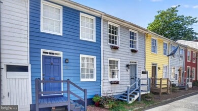 Building Photo - 35 Pinkney St