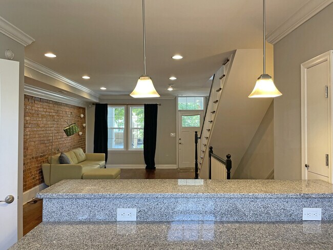 Building Photo - 1305 Montello Ave NE