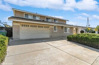 Building Photo - 17552 Wayne Ave