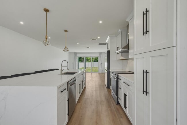 Foto del edificio - 461 SW 1st St