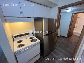 Building Photo - 1009 Gilbert Rd
