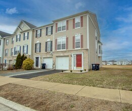 Building Photo - 42 W Sarazen Dr