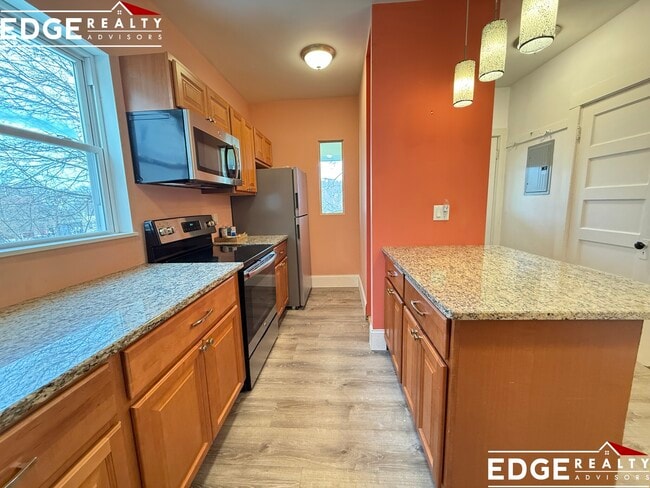 Foto del edificio - 12 Langley Rd