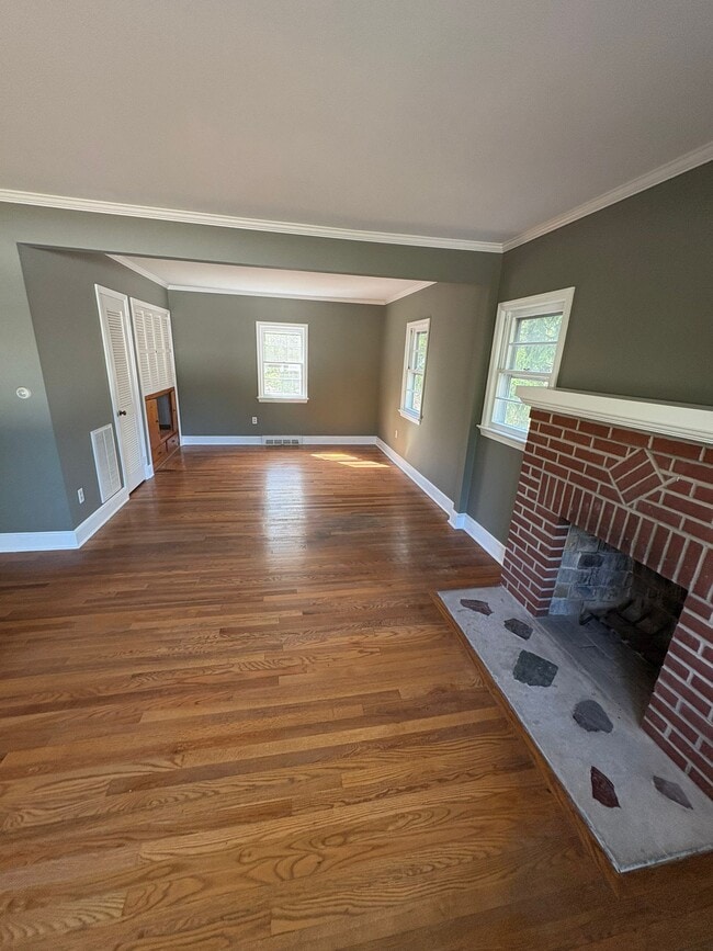 Building Photo - 200 Burr Street Ext