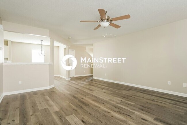 Foto del edificio - 4 Bedroom Pet-Friendly Home in Knightdale, NC with Main Street Renewal