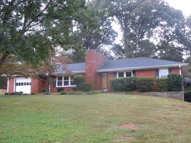 Building Photo - 4014 Avera Ave