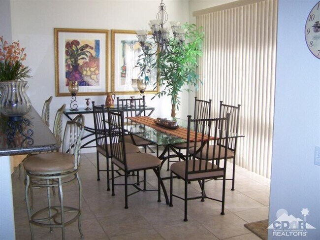 Foto del edificio - 48105 Casita Dr