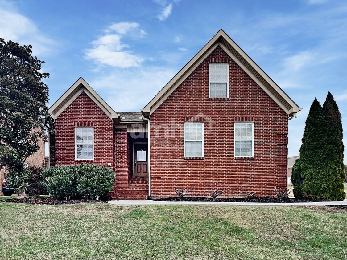 Primary Photo - 1748 Apple Grove Lane