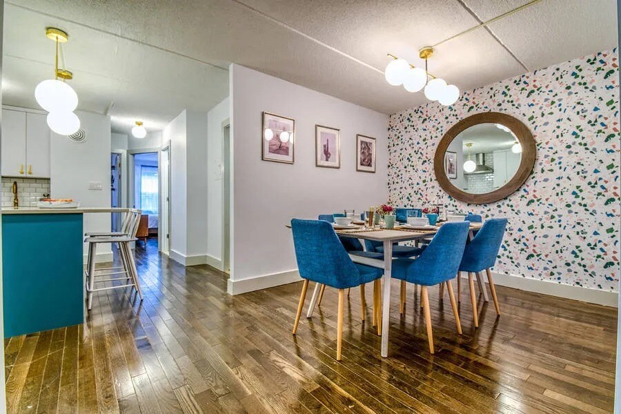 Foto del edificio - Furnished room/NOT APARTMENT