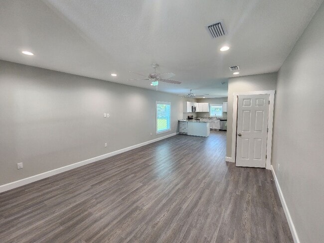 Building Photo - Brand New 2 Story Edgewater Duplex