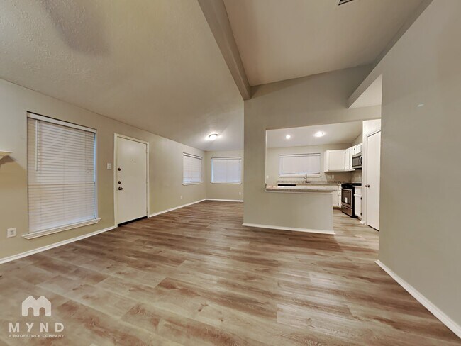 Foto del edificio - 225 Bedford Ln