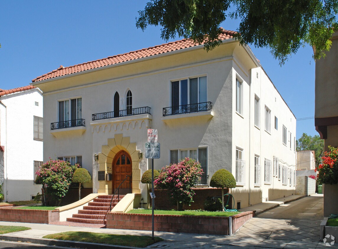 Primary Photo - 6417-6419 Orange St