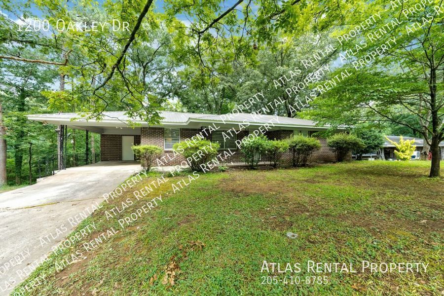 Primary Photo - 1200 Oakley Dr