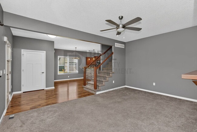 Building Photo - 1651 SW Arlan Dr