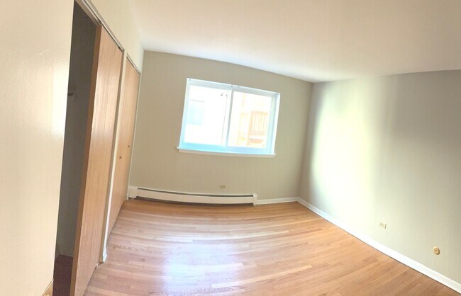 Foto del edificio - 5420 N Kenmore Ave