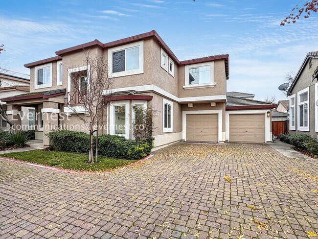 Foto del edificio - 2155 Fernbrook Common