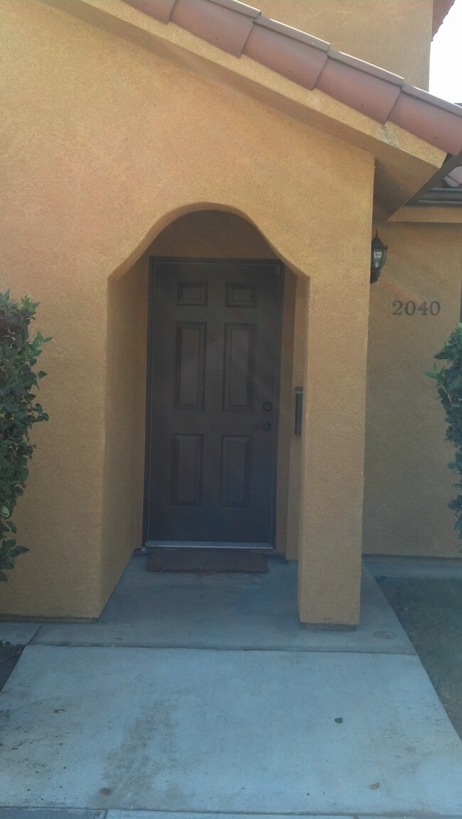 Building Photo - 2040 Glenwood Rd