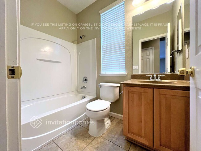 Foto del edificio - 1230 Barnhill Ln