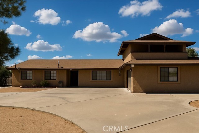Foto principal - 15545 Sycamore St
