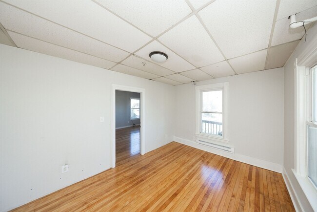Foto del edificio - 92 Green Hill Pkwy