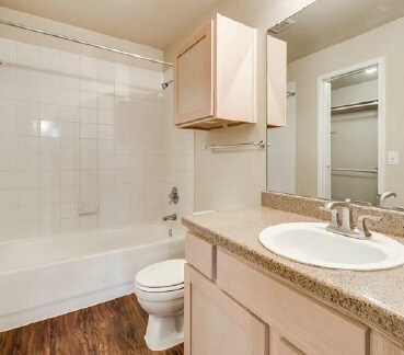 Foto del edificio - Viva Townhomes
