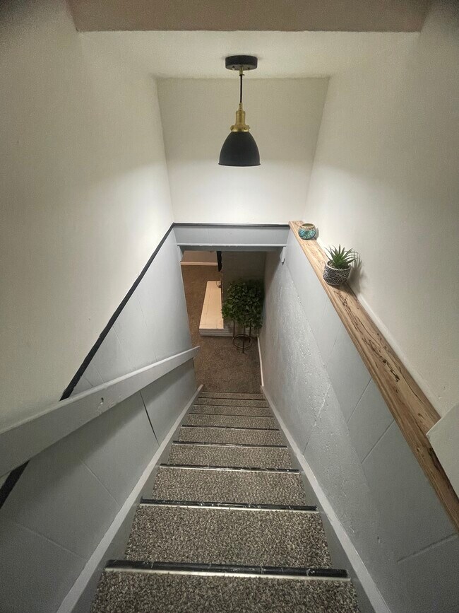 Foto del edificio - 1512 Saratoga Rd