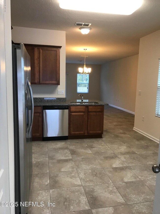 Building Photo - 663 Servia Dr