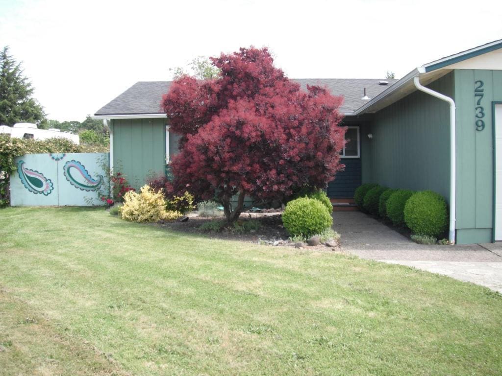 Primary Photo - 2739 S 9th St