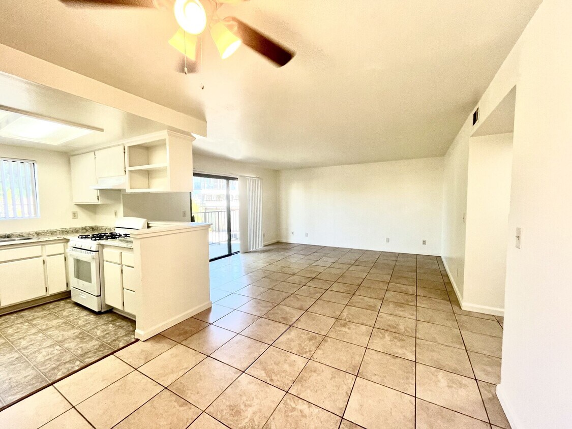 DINING ROOM to living room - 271 W 15th St