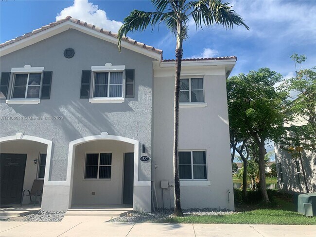 Foto del edificio - 1527 SE 31st Ct