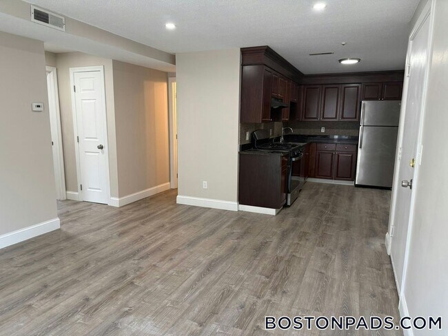 Building Photo - 19 Kenmar Dr